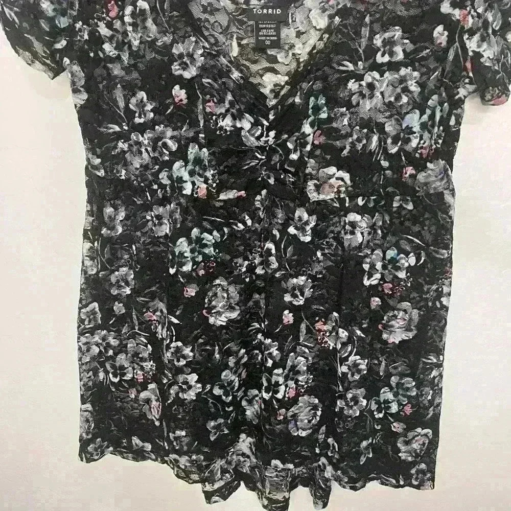 Torrid Black Blue floral Sheer Lace Babydoll Top 00 Large 12/14 - Picture 3 of 6